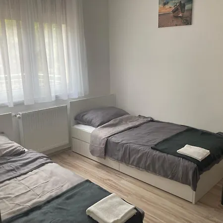 Mikszath Utcai Apartment Debrecen